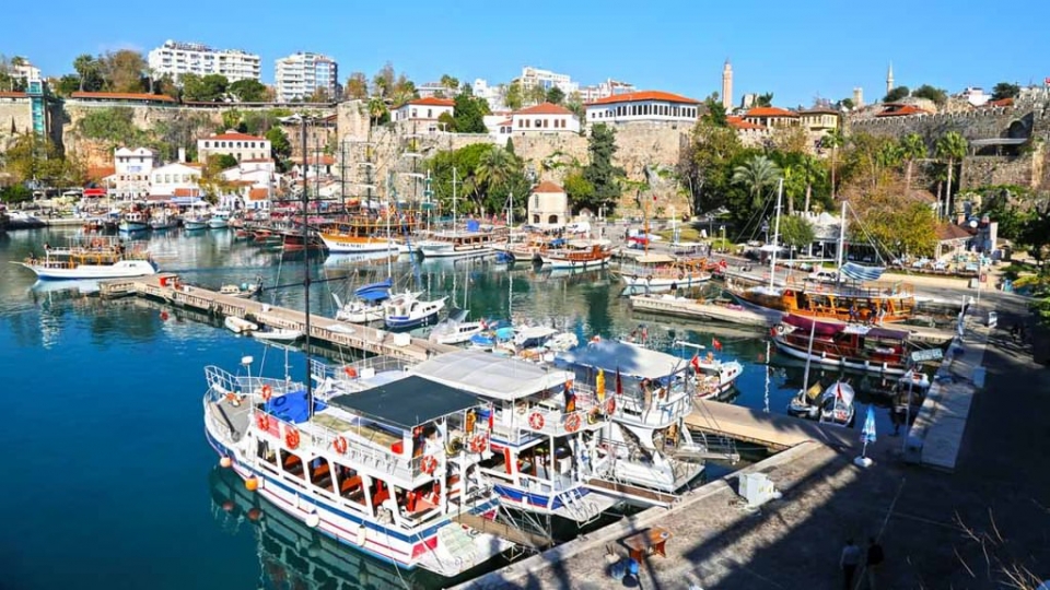 O memurlar yarım gün çalışacak! 18