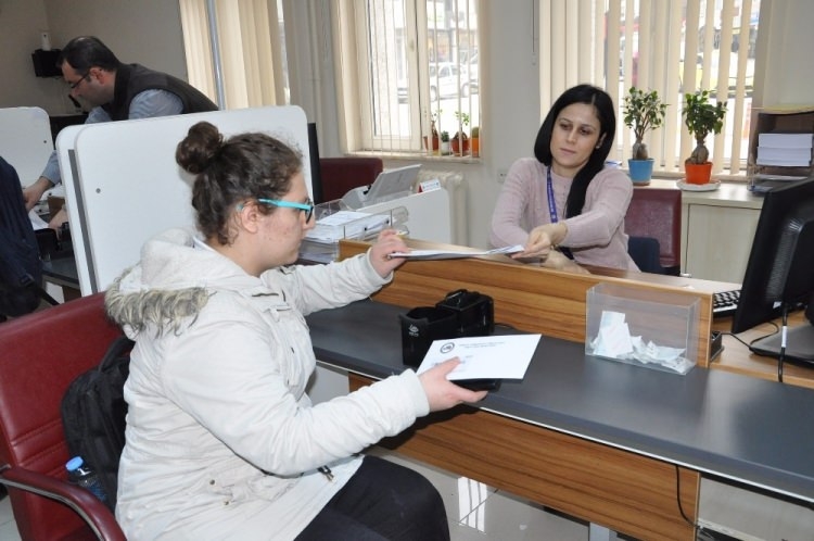 Yeni kimlik kartı için mesai düzenlemesi 10