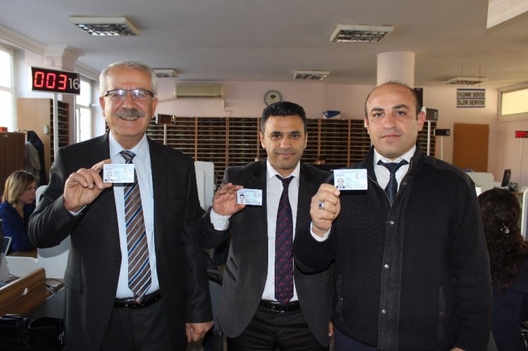 Yeni kimlik kartı için mesai düzenlemesi 7