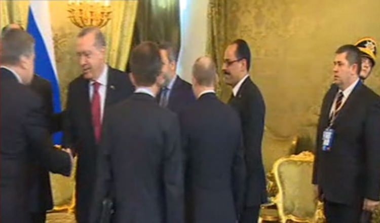 Cumhurbaşkanı Erdoğan'ı Moskova'da böyle karşıladılar 15