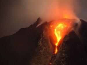 Endonezya'da yanardağ dehşeti!