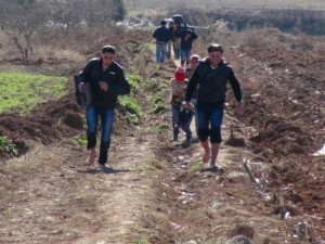 Türkmenler yalın ayak Türkiye'ye kaçıyor