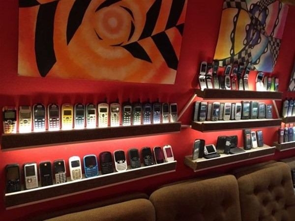 Bu da cep telefonu müzesi 12
