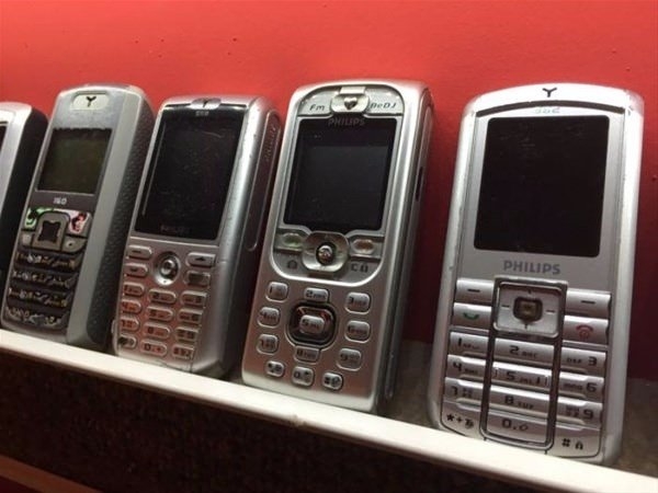 Bu da cep telefonu müzesi 9