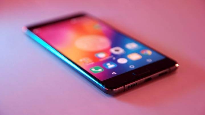 Bu da cep telefonu müzesi 95