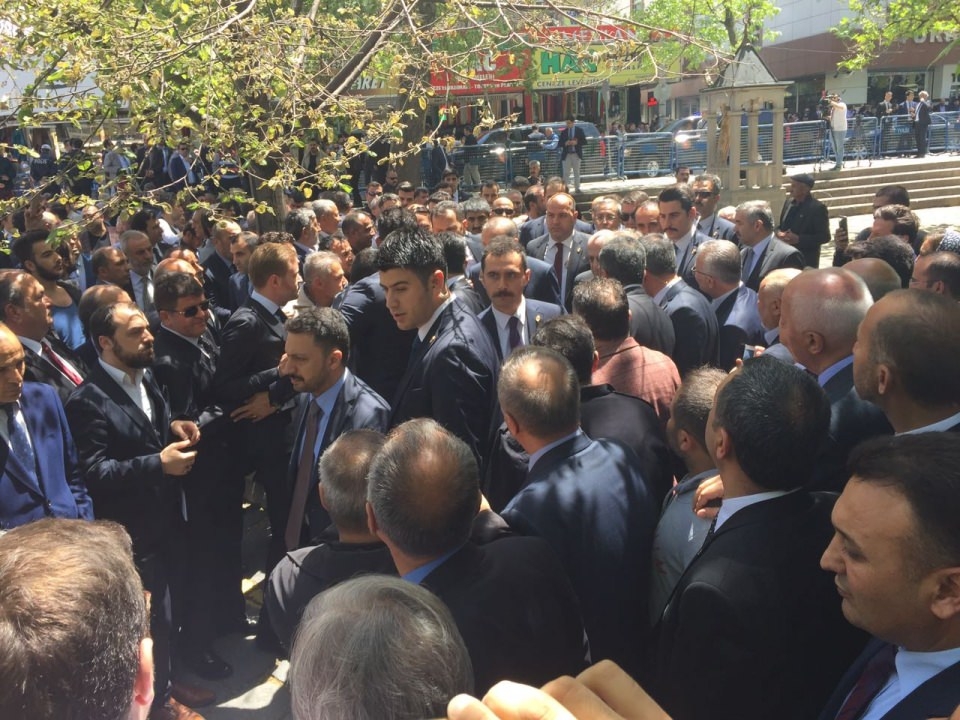 Abdullah Gül'ün acı günü 16