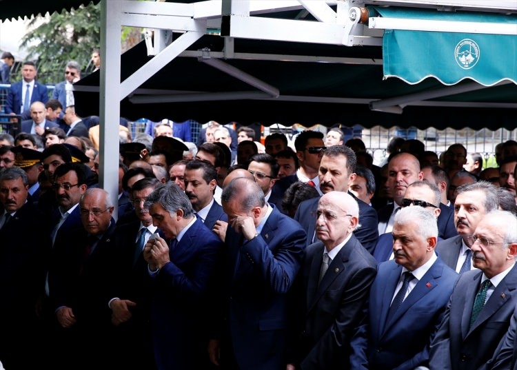 Abdullah Gül'ün acı günü 64