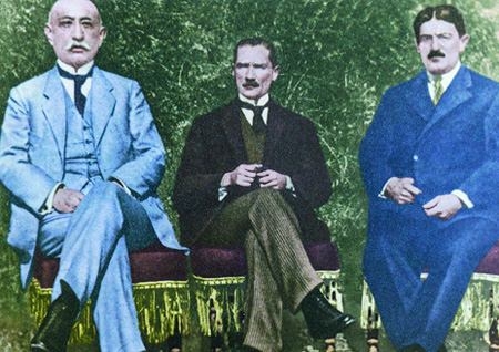 Arşiv görüntüleriyle 'Atatürk' 156