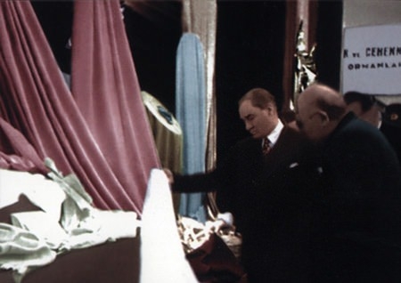 Arşiv görüntüleriyle 'Atatürk' 166