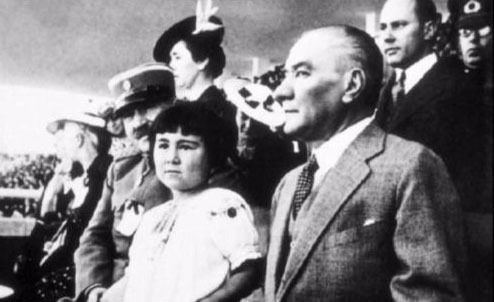 Arşiv görüntüleriyle 'Atatürk' 2