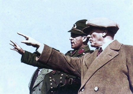 Arşiv görüntüleriyle 'Atatürk' 206