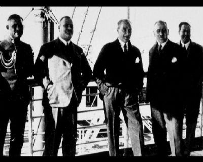 Arşiv görüntüleriyle 'Atatürk' 42