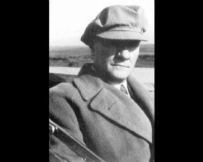 Arşiv görüntüleriyle 'Atatürk' 43