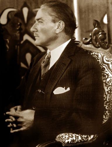 Arşiv görüntüleriyle 'Atatürk' 53