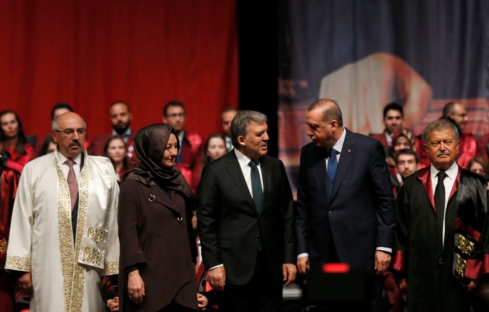 Abdullah Gül'ün diploma verdiği kız bakın kim çıktı 10