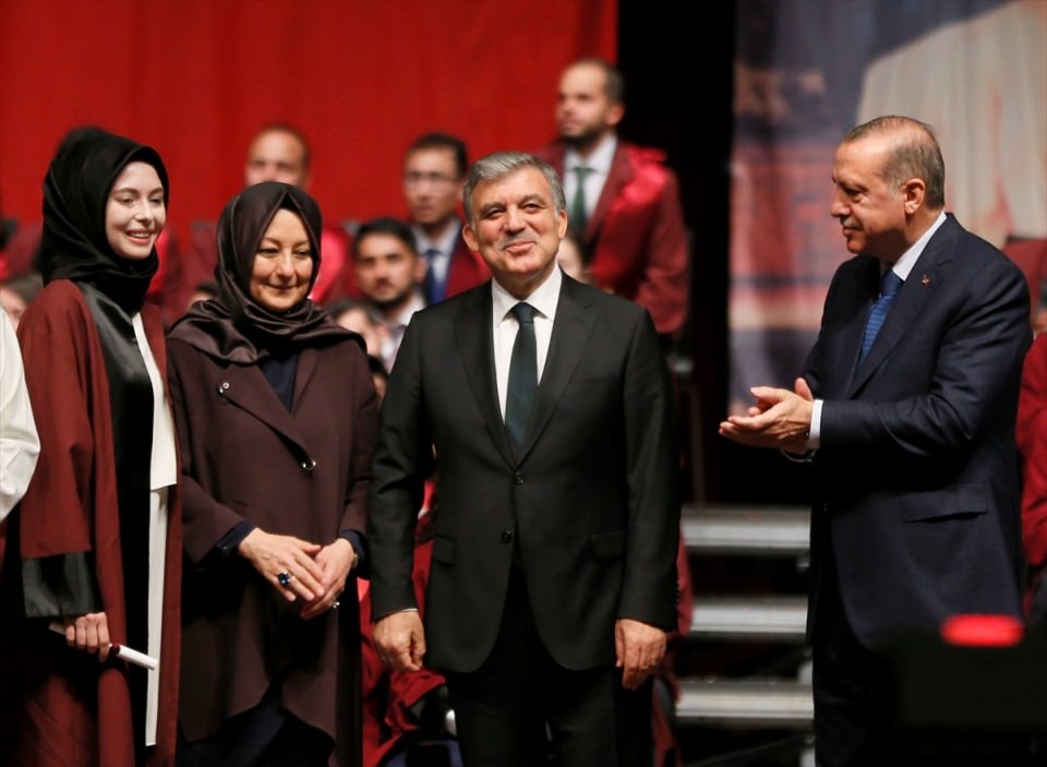 Abdullah Gül'ün diploma verdiği kız bakın kim çıktı 2