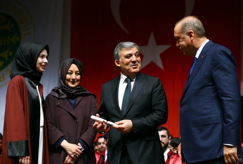 Abdullah Gül'ün diploma verdiği kız bakın kim çıktı 3