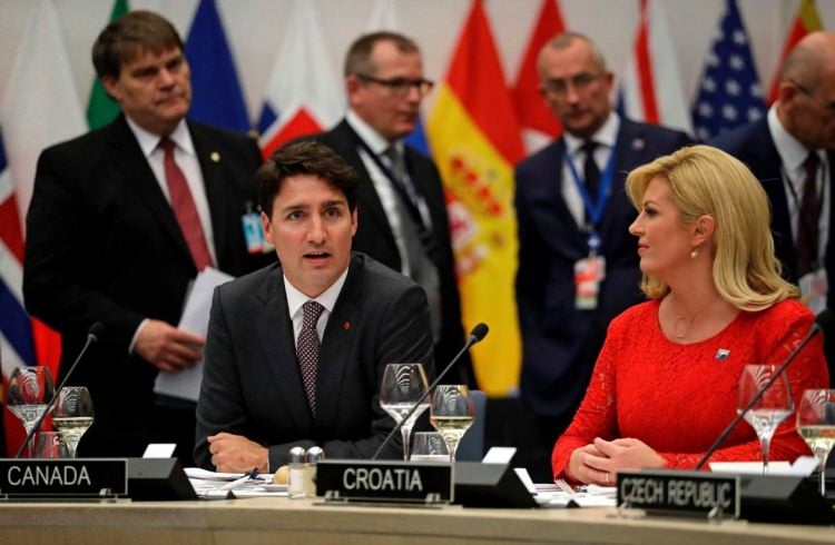 NATO karargahının açılışından çok özel kareler 26