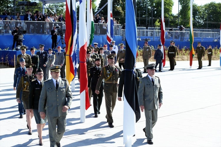 NATO karargahının açılışından çok özel kareler 35