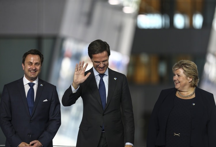 NATO karargahının açılışından çok özel kareler 53