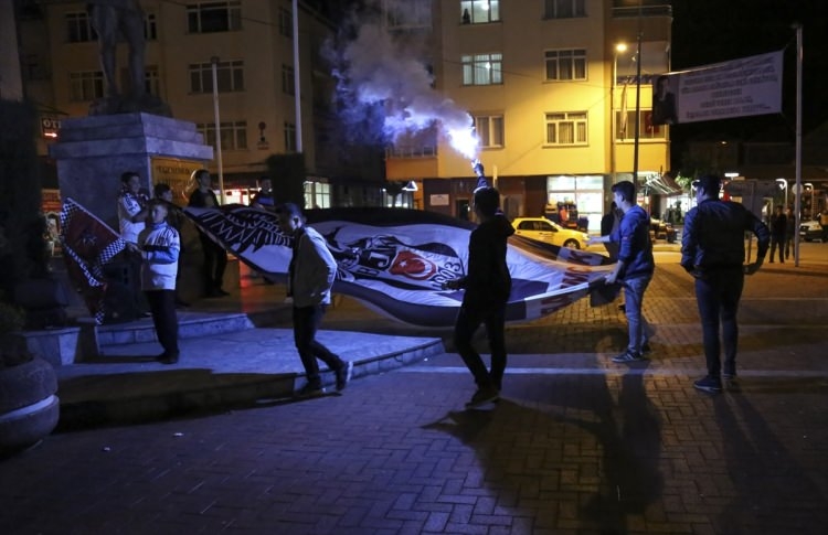 Beşiktaş'ta 3. yıldız çılgınlığı 14