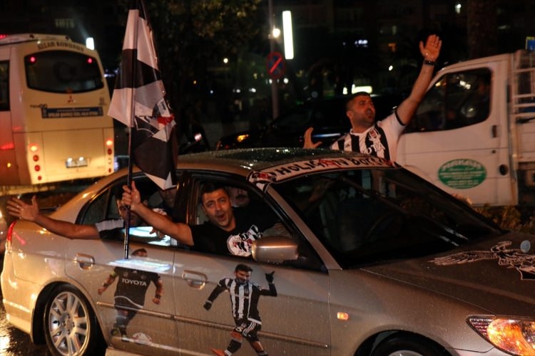 Beşiktaş'ta 3. yıldız çılgınlığı 30