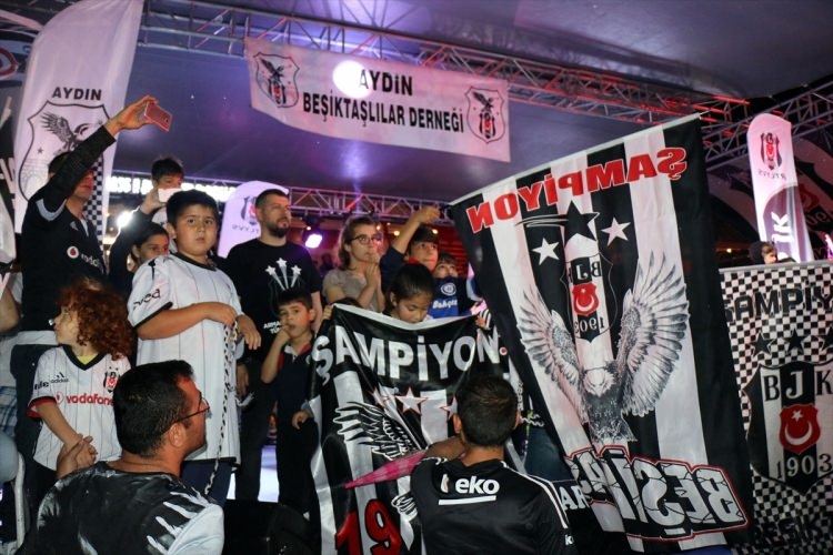 Beşiktaş'ta 3. yıldız çılgınlığı 38