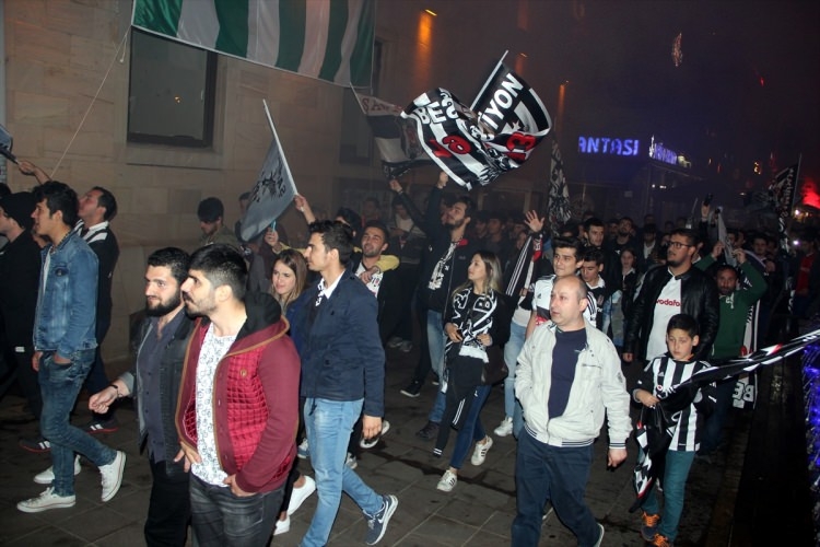 Beşiktaş'ta 3. yıldız çılgınlığı 43