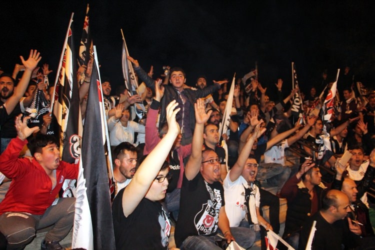 Beşiktaş'ta 3. yıldız çılgınlığı 55