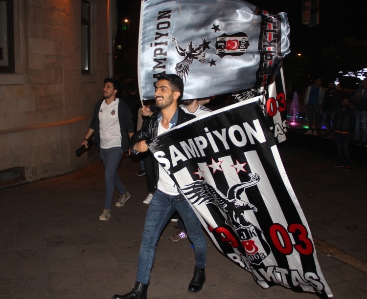 Beşiktaş'ta 3. yıldız çılgınlığı 59