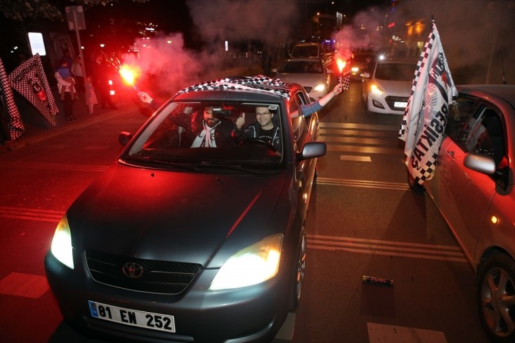 Beşiktaş'ta 3. yıldız çılgınlığı 6