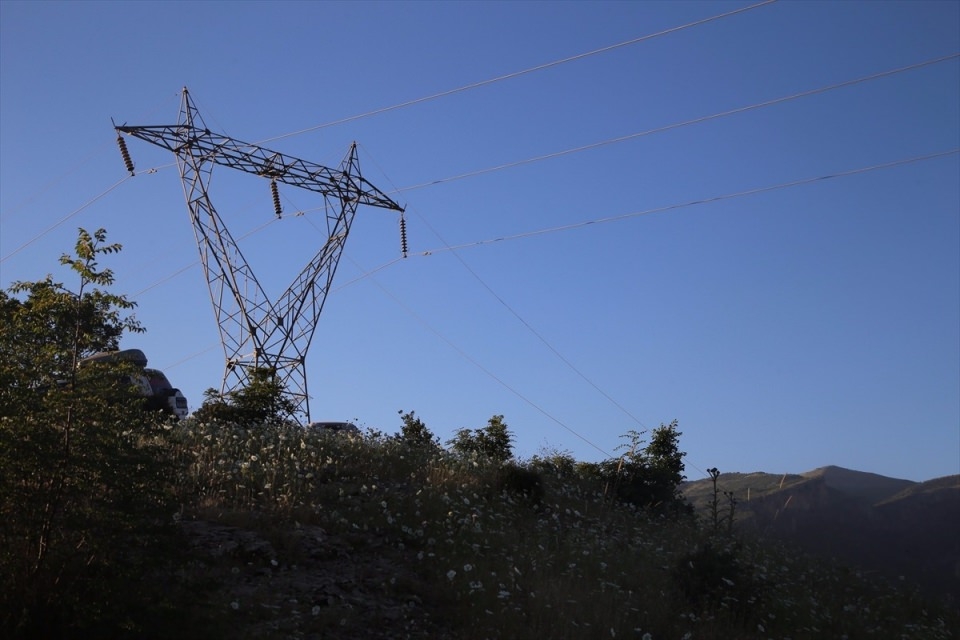 Şırnak'ta düşen askeri helikopterin enkazı 23