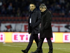 Es-Es, lider dinlemedi!