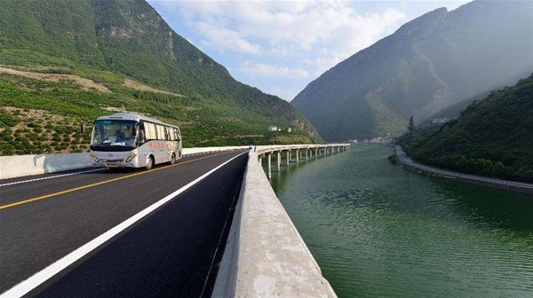 Dünyanın en güzel yolları 13