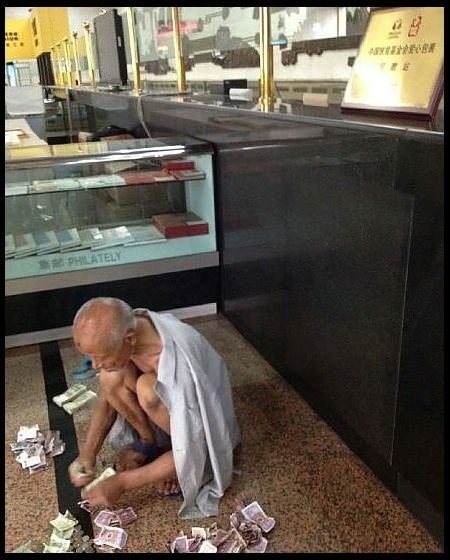 Sahtekar dilencilerin yaptığı numaraları gösteren 19 kare 42