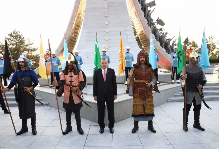 Cumhurbaşkanı Erdoğan Beştepe’deki Şehitler Abidesi’ni açtı 36