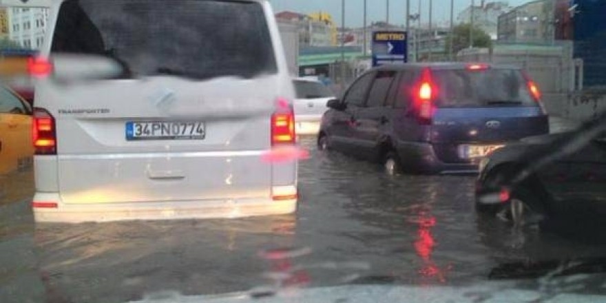 İstanbul’dan sel manzaraları