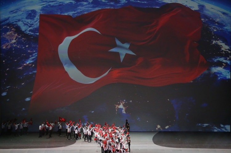 Dünya hayranlıkla izledi 12