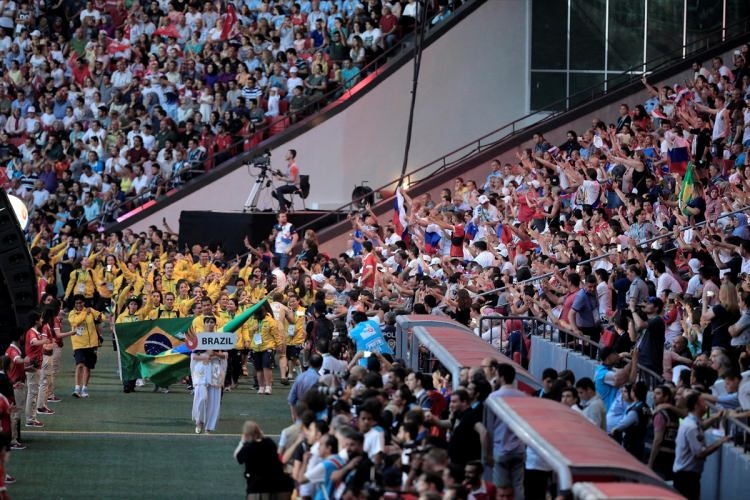 Dünya hayranlıkla izledi 42