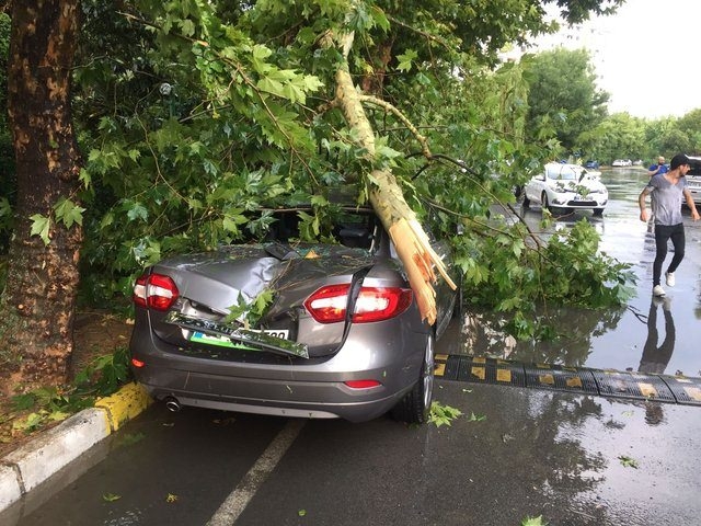 Sağanak İstanbul'u esir aldı 103