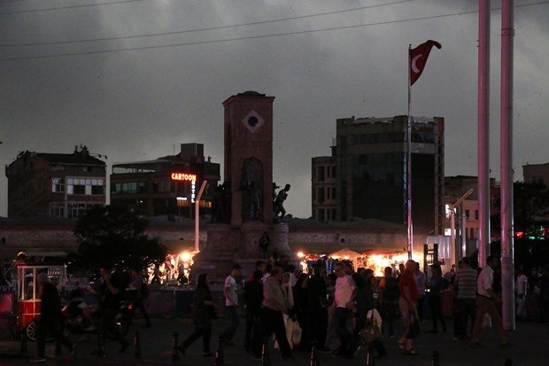 Sağanak İstanbul'u esir aldı 45