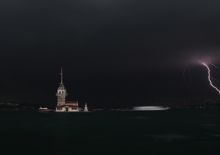 Sağanak İstanbul'u esir aldı 75