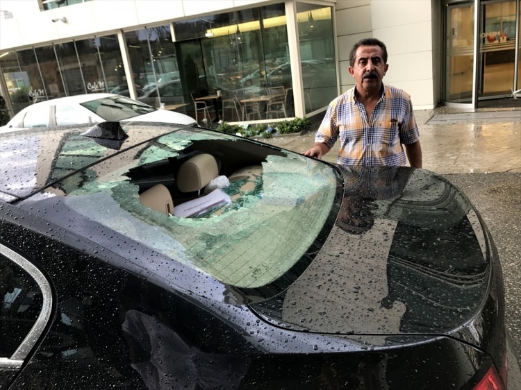 Sağanak İstanbul'u esir aldı 8