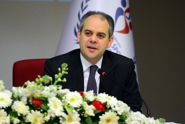 Hangi siyasetçi kaç yaşında? 11