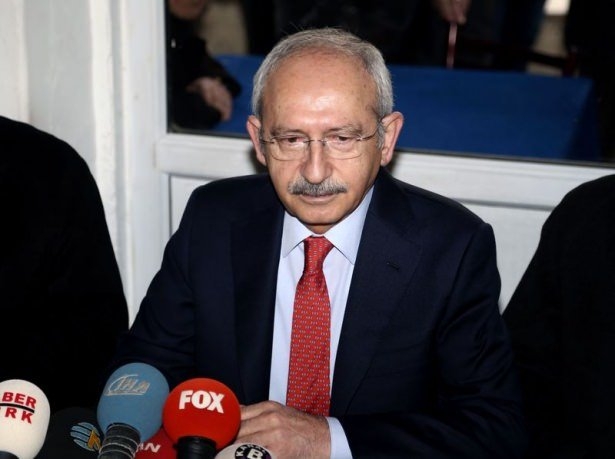 Hangi siyasetçi kaç yaşında? 14