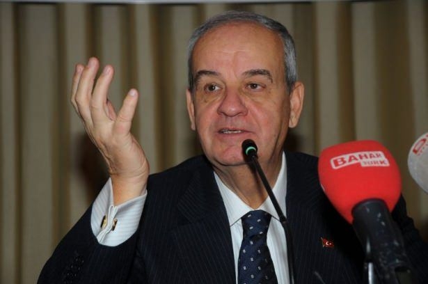 Hangi siyasetçi kaç yaşında? 38