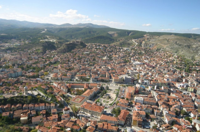 İşte il il kilometre başına düşen insan sayısı 72