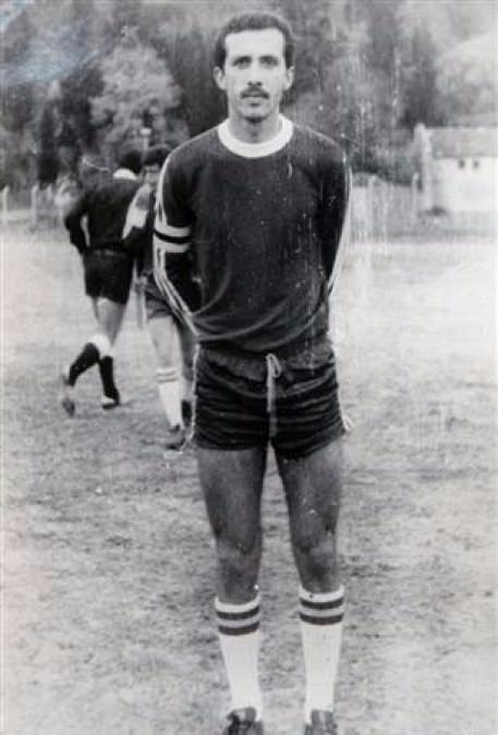 Erdoğan'ın bir askerlik fotoğrafı daha ortaya çıktı! 16