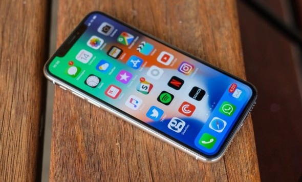 Apple üç yeni iPhone'la rakiplerini sollayacak! 3
