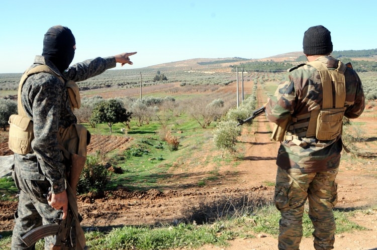 PKK/YPG tüm köylere tüneller kazıp, yoldan geçenden vergi almış 1